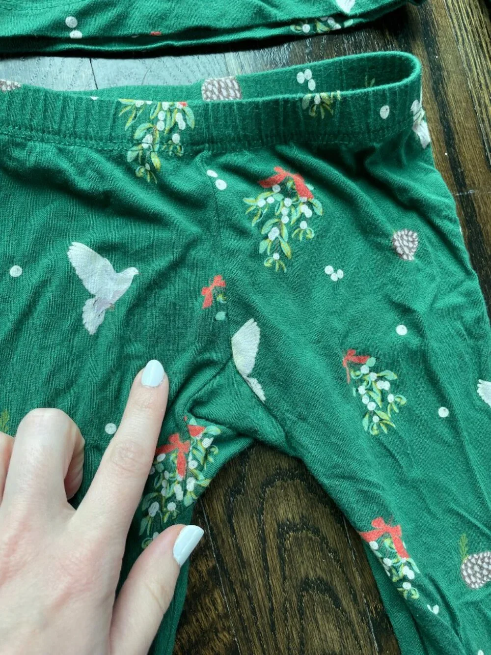 Kyte BABY Long Sleeve Holiday Christmas Pajama Set in Mistletoe 18-24M